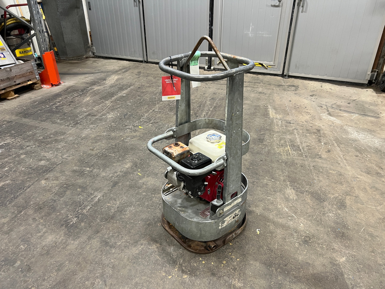 Swepac FR 85 - Виброплита: фото 1 Swepac FR 85 - Виброплита: фото 1