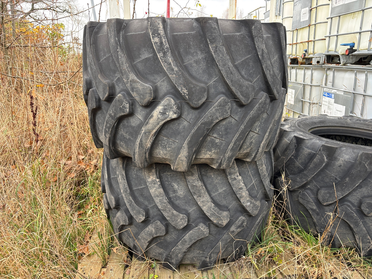 Trelleborg 650 / 45-22,5 - Шина для Строительной техники: фото 1 Trelleborg 650 / 45-22,5 - Шина для Строительной техники: фото 1