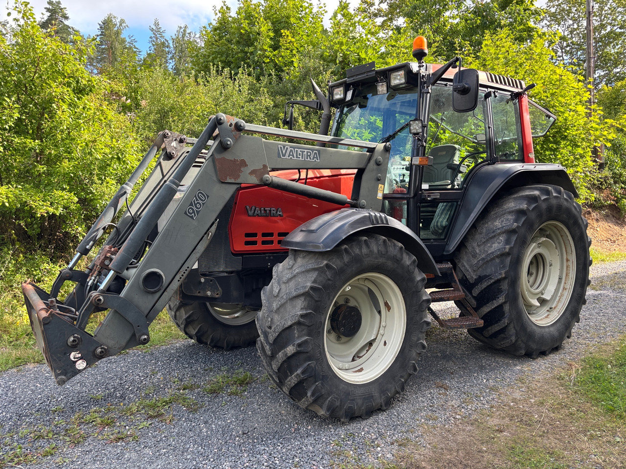 Valtra 6550 HiTech - Трактор: фото 1 Valtra 6550 HiTech - Трактор: фото 1