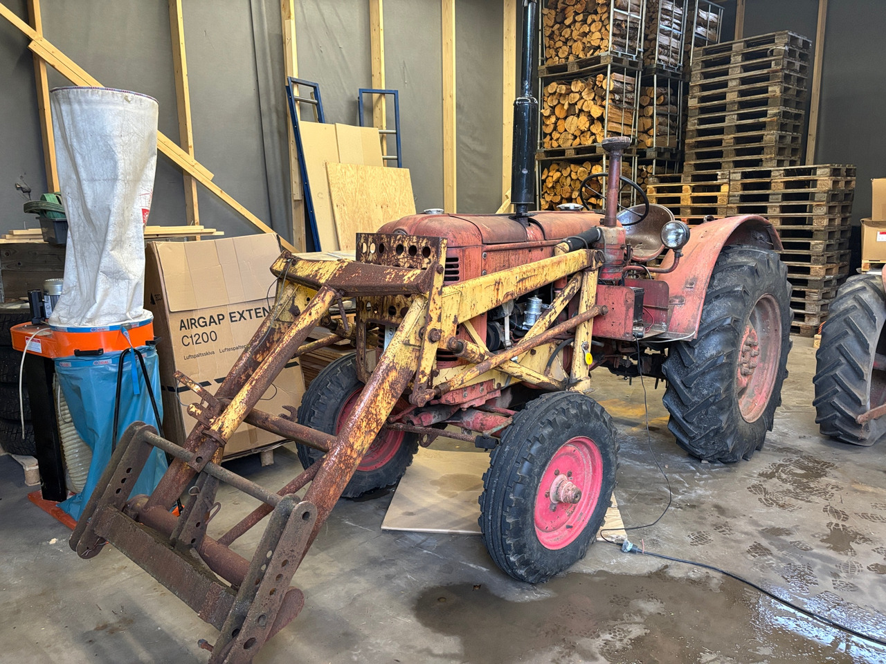 Volvo BM T-35/36 - Трактор: фото 1 Volvo BM T-35/36 - Трактор: фото 1