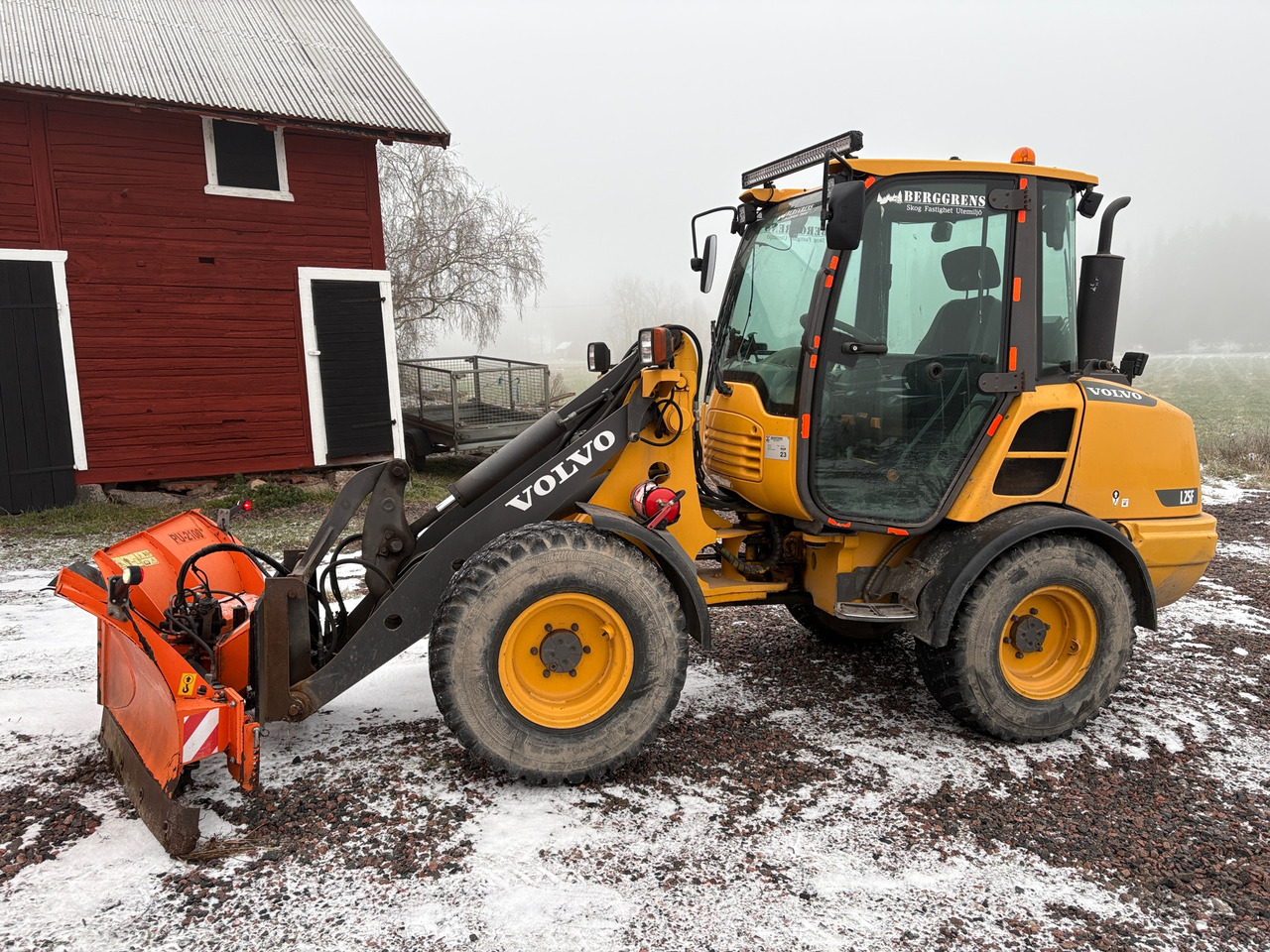 Volvo L25F - Колёсный погрузчик: фото 1 Volvo L25F - Колёсный погрузчик: фото 1