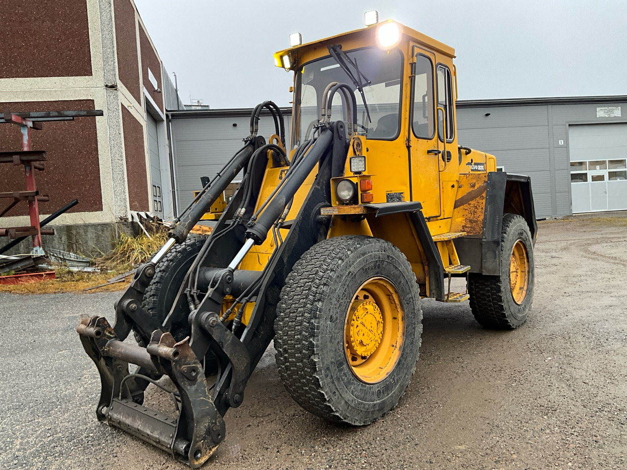 Volvo L50 - Колёсный погрузчик: фото 1 Volvo L50 - Колёсный погрузчик: фото 1