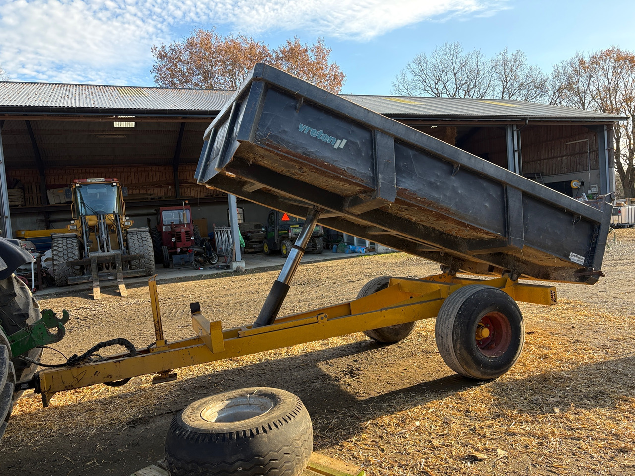 Vreten DKL6 - Самосвальный прицеп: фото 1 Vreten DKL6 - Самосвальный прицеп: фото 1