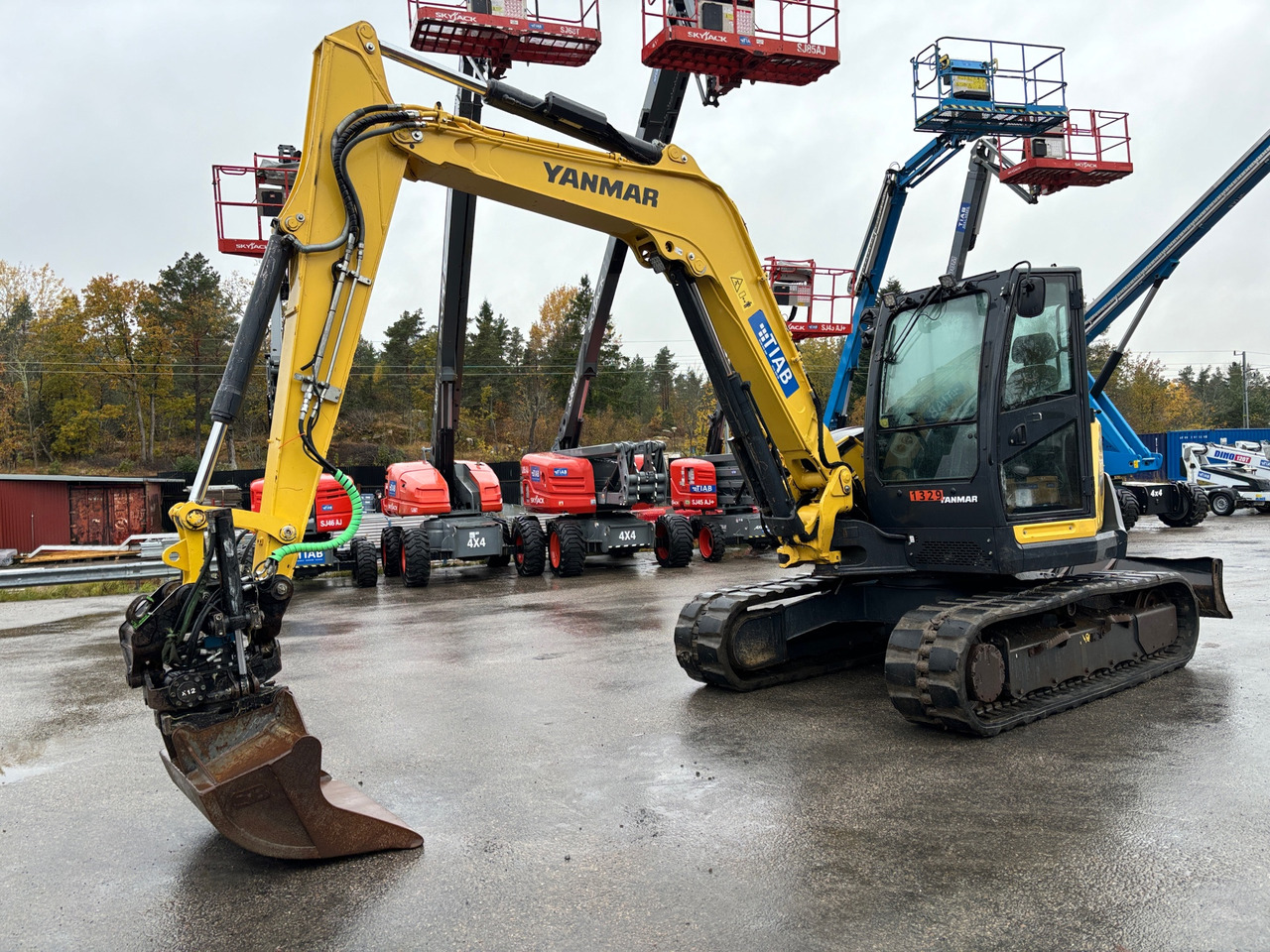 Yanmar SV100 - Экскаватор: фото 1 Yanmar SV100 - Экскаватор: фото 1