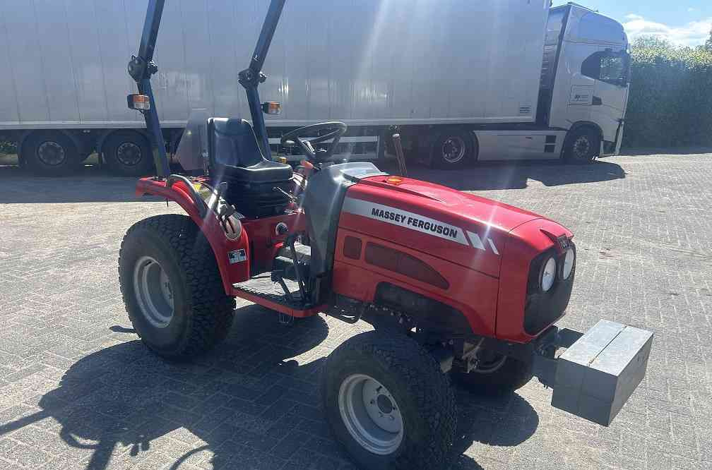 Massey Ferguson 1525 hydrostaat - Трактор: фото 5 Massey Ferguson 1525 hydrostaat - Трактор: фото 5
