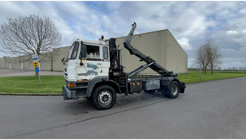 DAF 1900 FA 1900 4x4 - Самосвал: фото 1 DAF 1900 FA 1900 4x4 - Самосвал: фото 1