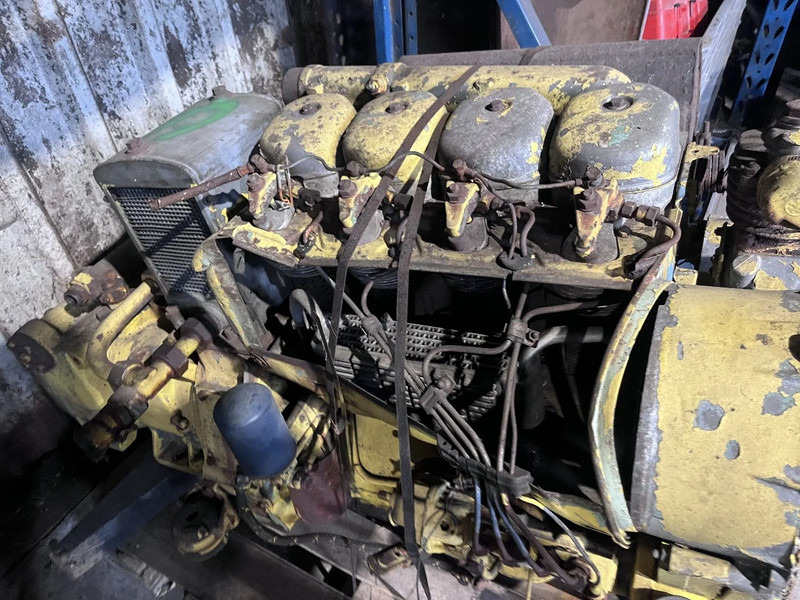 Deutz F4L912 - Двигатель: фото 1 Deutz F4L912 - Двигатель: фото 1