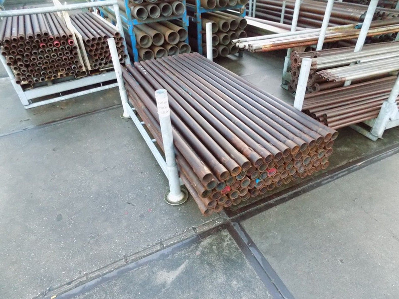 Diversen boorpijpen spoel - Буровая машина: фото 1 Diversen boorpijpen spoel - Буровая машина: фото 1