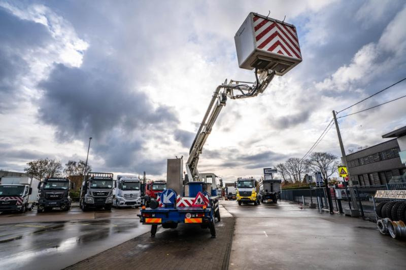 Iveco 130E18 + COMET 165 TA - Грузовик с подъемником: фото 3 Iveco 130E18 + COMET 165 TA - Грузовик с подъемником: фото 3