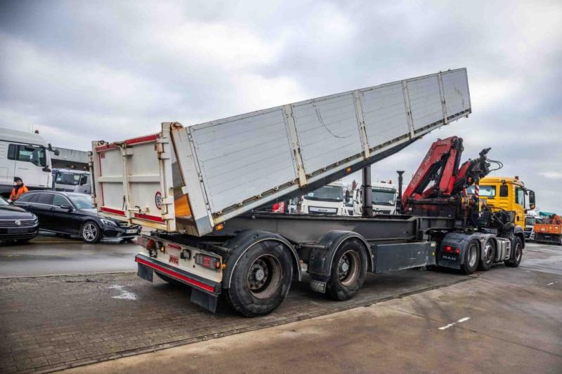 Kwb KIPPER + FASSI F245A/5X - Самосвальный полуприцеп: фото 3 Kwb KIPPER + FASSI F245A/5X - Самосвальный полуприцеп: фото 3
