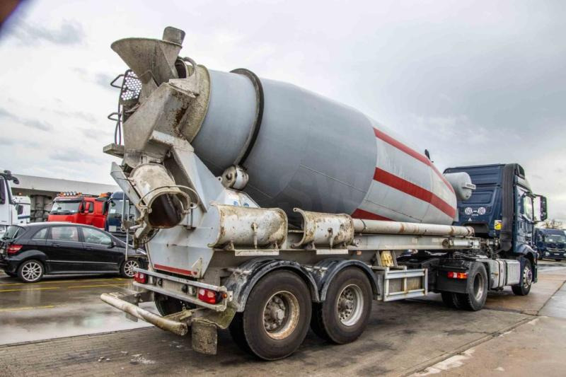 Liebherr BETON MIXER/MALAXEUR/MISCHER HTM 1204 - 12M³ - Полуприцеп бетоносмеситель: фото 2 Liebherr BETON MIXER/MALAXEUR/MISCHER HTM 1204 - 12M³ - Полуприцеп бетоносмеситель: фото 2