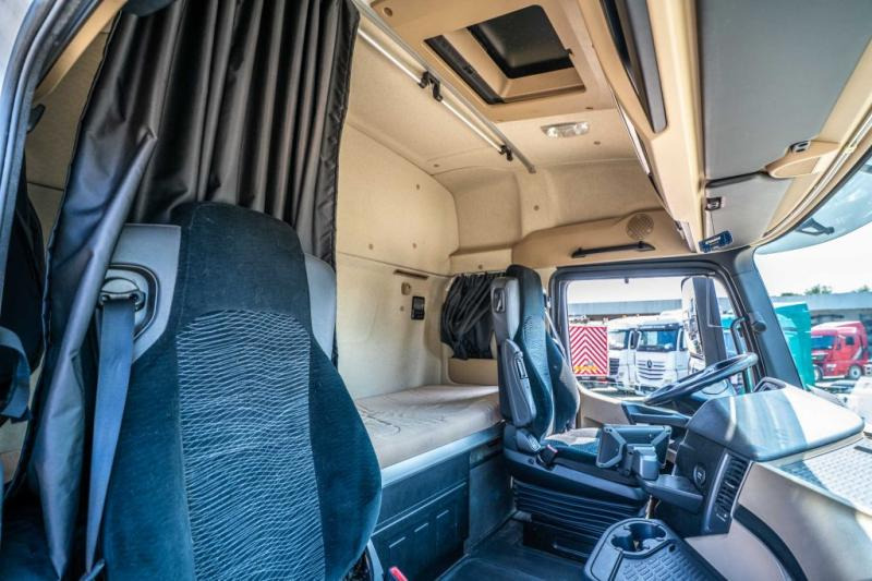 Тягач Mercedes ACTROS 1845 LS: фото 8
