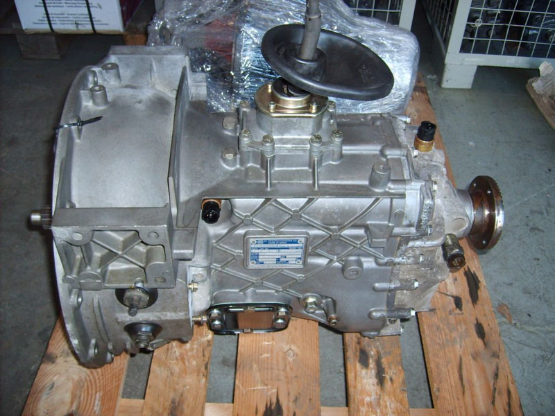 Mercedes-Benz ZF S5-42 - Коробка передач для Грузовиков: фото 1 Mercedes-Benz ZF S5-42 - Коробка передач для Грузовиков: фото 1