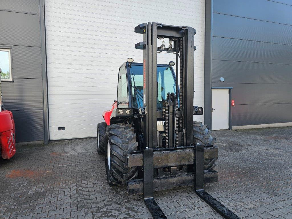 Manitou M50-4D - TRIPLEX- 4x4 - Внедорожный погрузчик: фото 4 Manitou M50-4D - TRIPLEX- 4x4 - Внедорожный погрузчик: фото 4