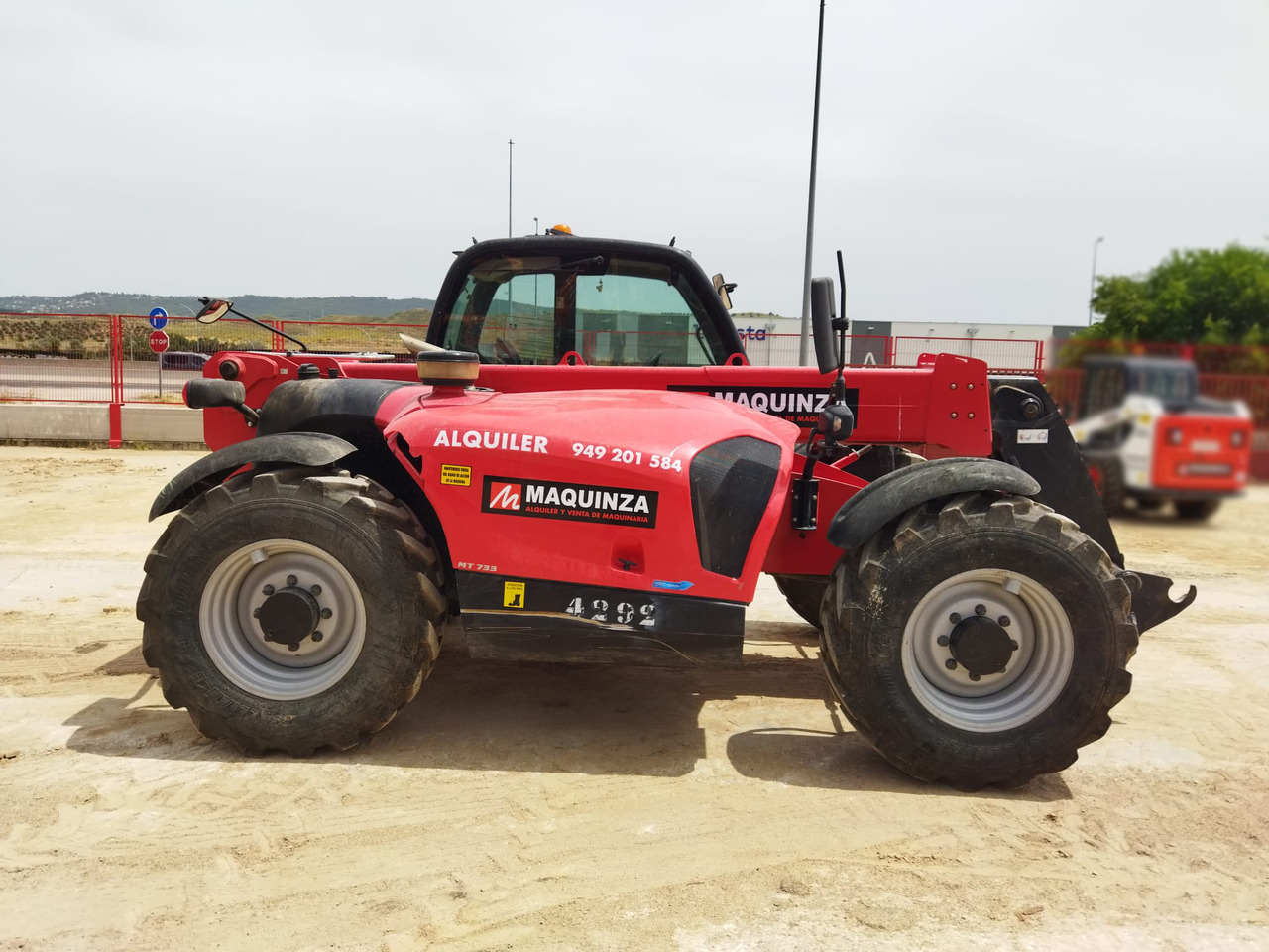 MANITOU MT733 EASY 75D - Телескопический погрузчик: фото 3 MANITOU MT733 EASY 75D - Телескопический погрузчик: фото 3