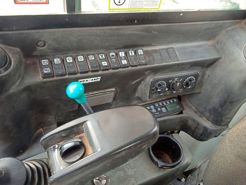 Мини-экскаватор TAKEUCHI TB290: фото 8 Мини-экскаватор TAKEUCHI TB290: фото 8