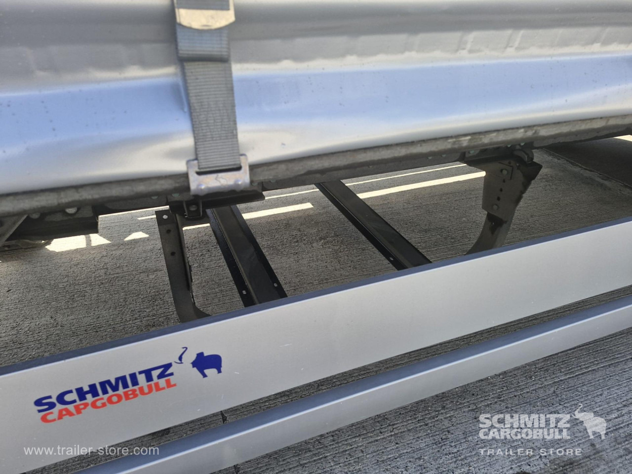 SCHMITZ Curtainsider Standard - Тентованный полуприцеп: фото 3 SCHMITZ Curtainsider Standard - Тентованный полуприцеп: фото 3