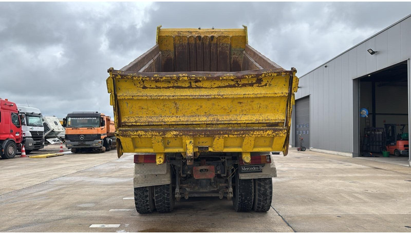 Mercedes-Benz ACTROS 2640 (EPS / LAMES / GRAND PONT / 6X4 / 3 PEDALES) - Самосвал: фото 5 Mercedes-Benz ACTROS 2640 (EPS / LAMES / GRAND PONT / 6X4 / 3 PEDALES) - Самосвал: фото 5