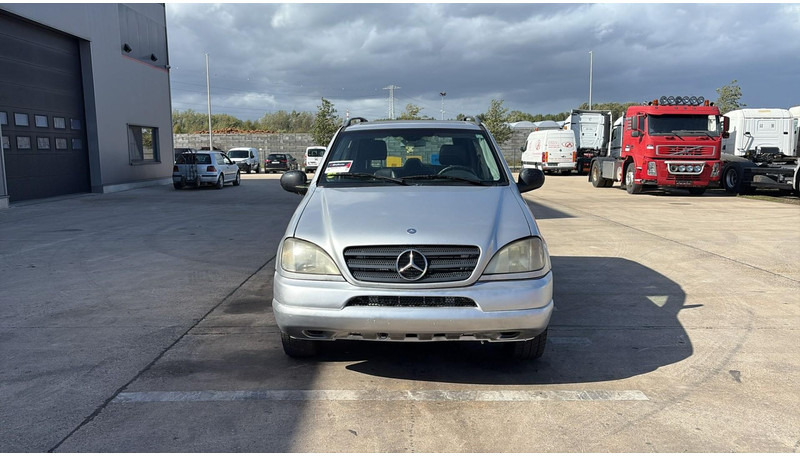 Mercedes-Benz M-Klasse ML 270 CDI - Внедорожник: фото 2 Mercedes-Benz M-Klasse ML 270 CDI - Внедорожник: фото 2