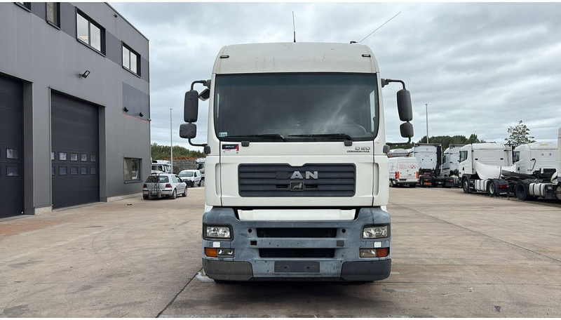 MAN TGA 18.430 (PTO / POMPE HYDRAULIQUE / MANUAL GEARBOX / BOITE MANUELLE / HYDRAULIC PUMP) - Тягач: фото 4 MAN TGA 18.430 (PTO / POMPE HYDRAULIQUE / MANUAL GEARBOX / BOITE MANUELLE / HYDRAULIC PUMP) - Тягач: фото 4