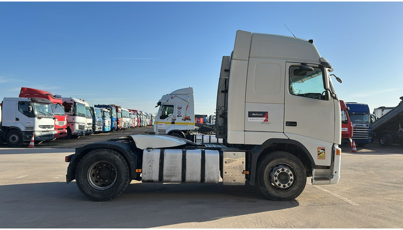Volvo FH 400 (MANUAL GEARBOX / BOITE MANUELLE / CLEAN CHASSIS / EURO 5) - Тягач: фото 4 Volvo FH 400 (MANUAL GEARBOX / BOITE MANUELLE / CLEAN CHASSIS / EURO 5) - Тягач: фото 4