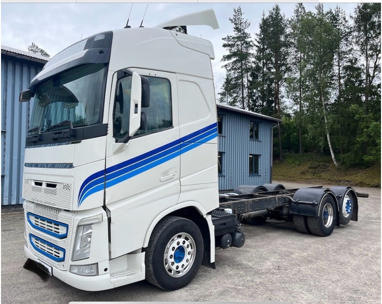 Volvo FH500 - Грузовик-шасси: фото 1 Volvo FH500 - Грузовик-шасси: фото 1