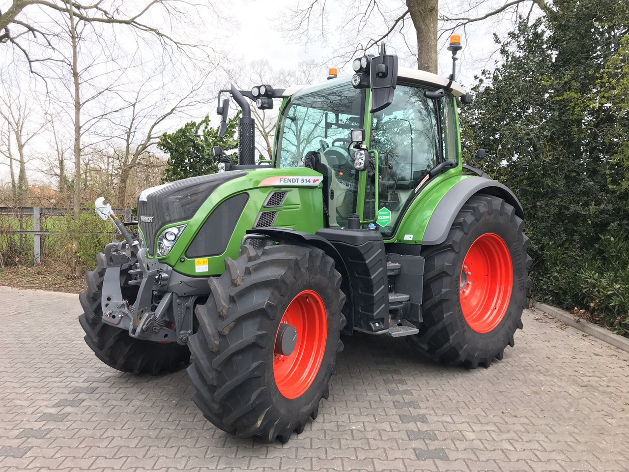 FENDT 514 Vario S4 ProfiPlus - Трактор: фото 1 FENDT 514 Vario S4 ProfiPlus - Трактор: фото 1
