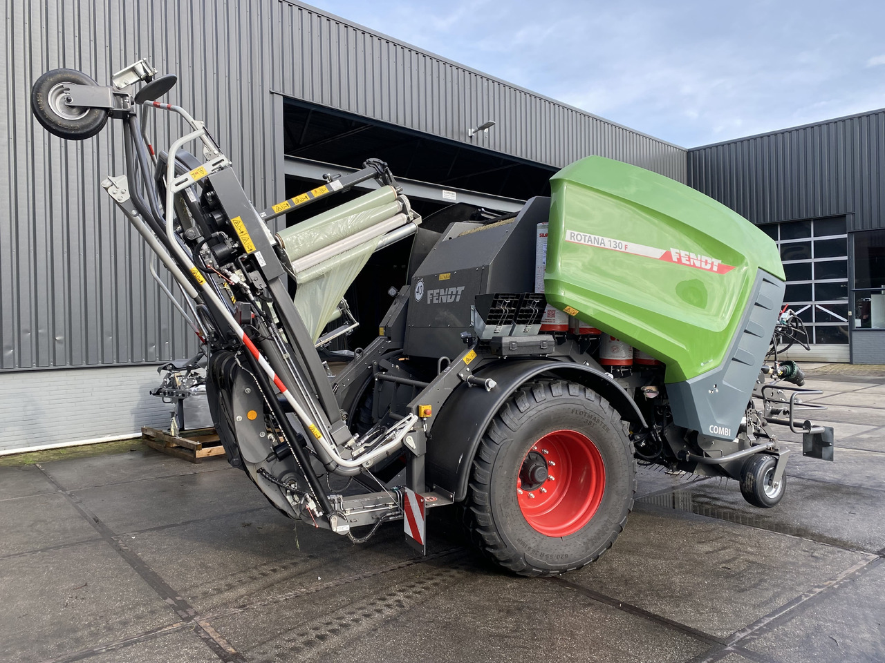 Fendt 130F Combi - Обмотчик рулонов: фото 3 Fendt 130F Combi - Обмотчик рулонов: фото 3