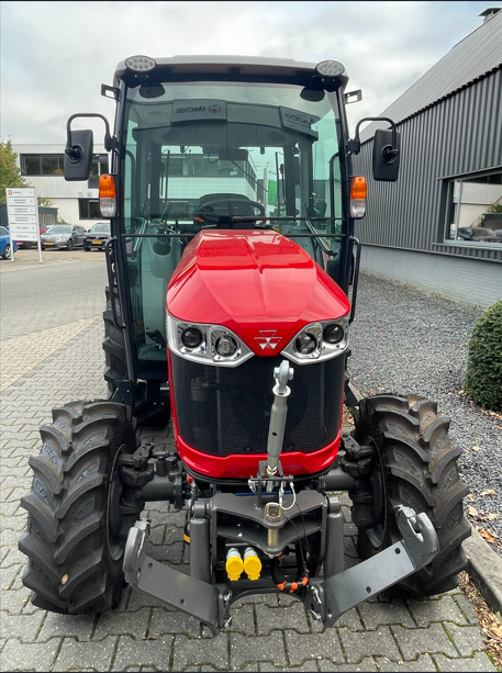 Massey Ferguson e1700 HC - Трактор: фото 5 Massey Ferguson e1700 HC - Трактор: фото 5