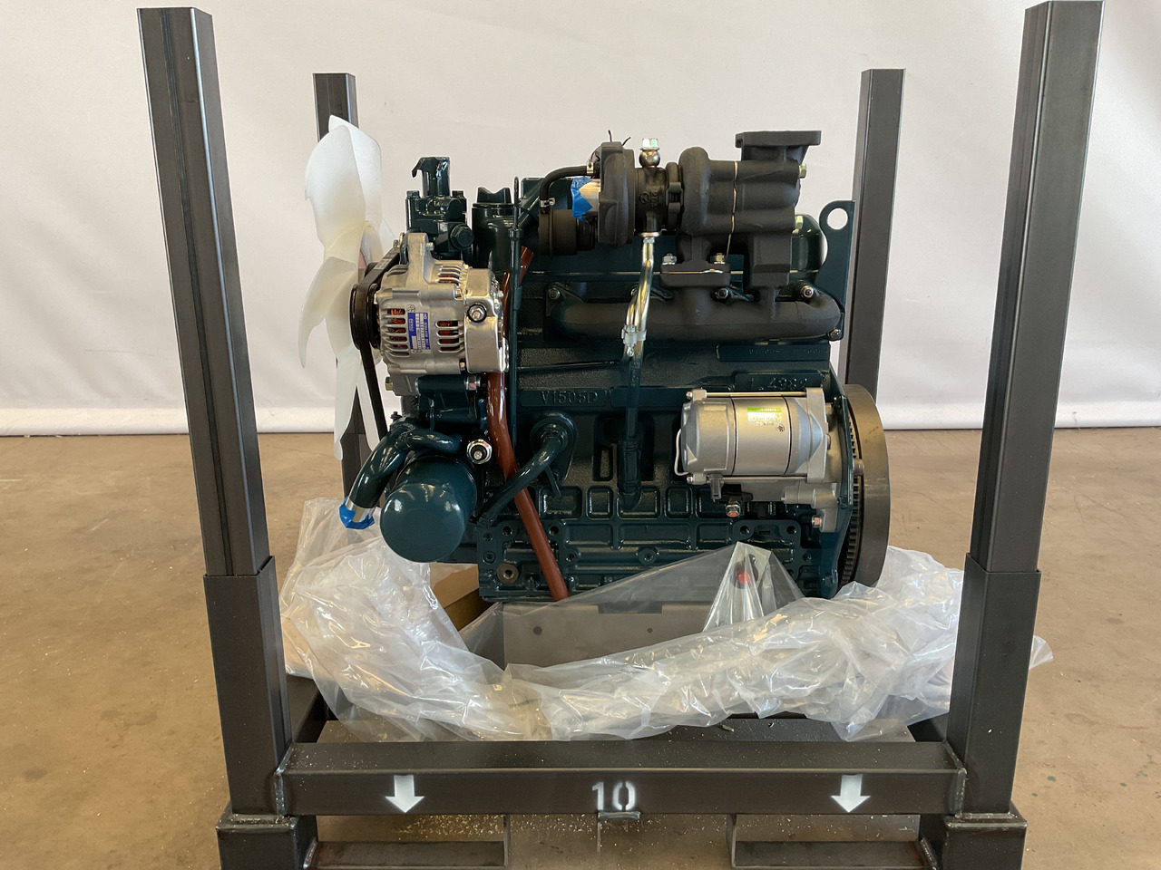 Kubota V1505T - Двигатель: фото 3 Kubota V1505T - Двигатель: фото 3