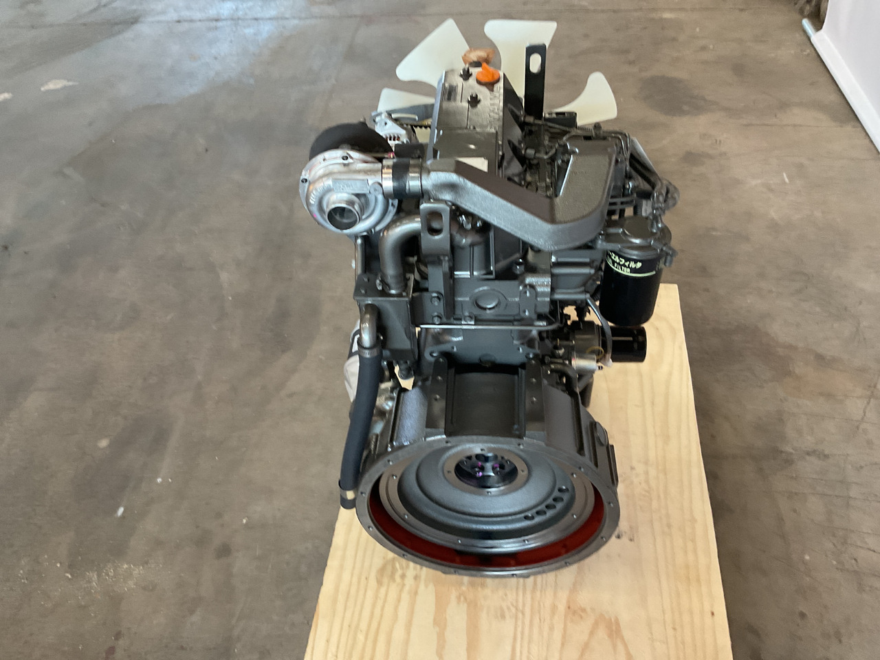 Yanmar 4TN106T - Двигатель: фото 4 Yanmar 4TN106T - Двигатель: фото 4