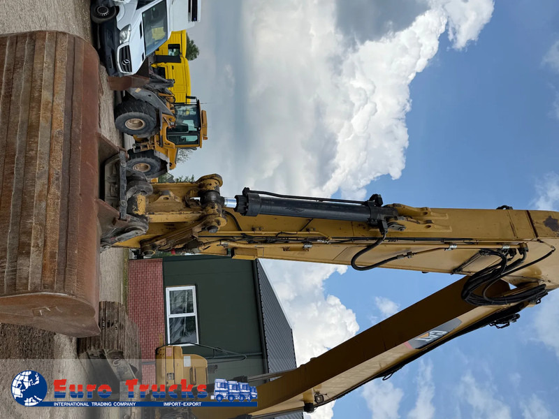 Caterpillar 325D long reach - Гусеничный экскаватор: фото 2 Caterpillar 325D long reach - Гусеничный экскаватор: фото 2