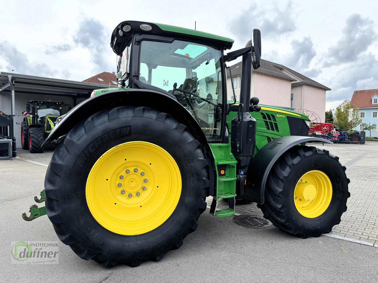 John Deere 6215R - Трактор: фото 3 John Deere 6215R - Трактор: фото 3