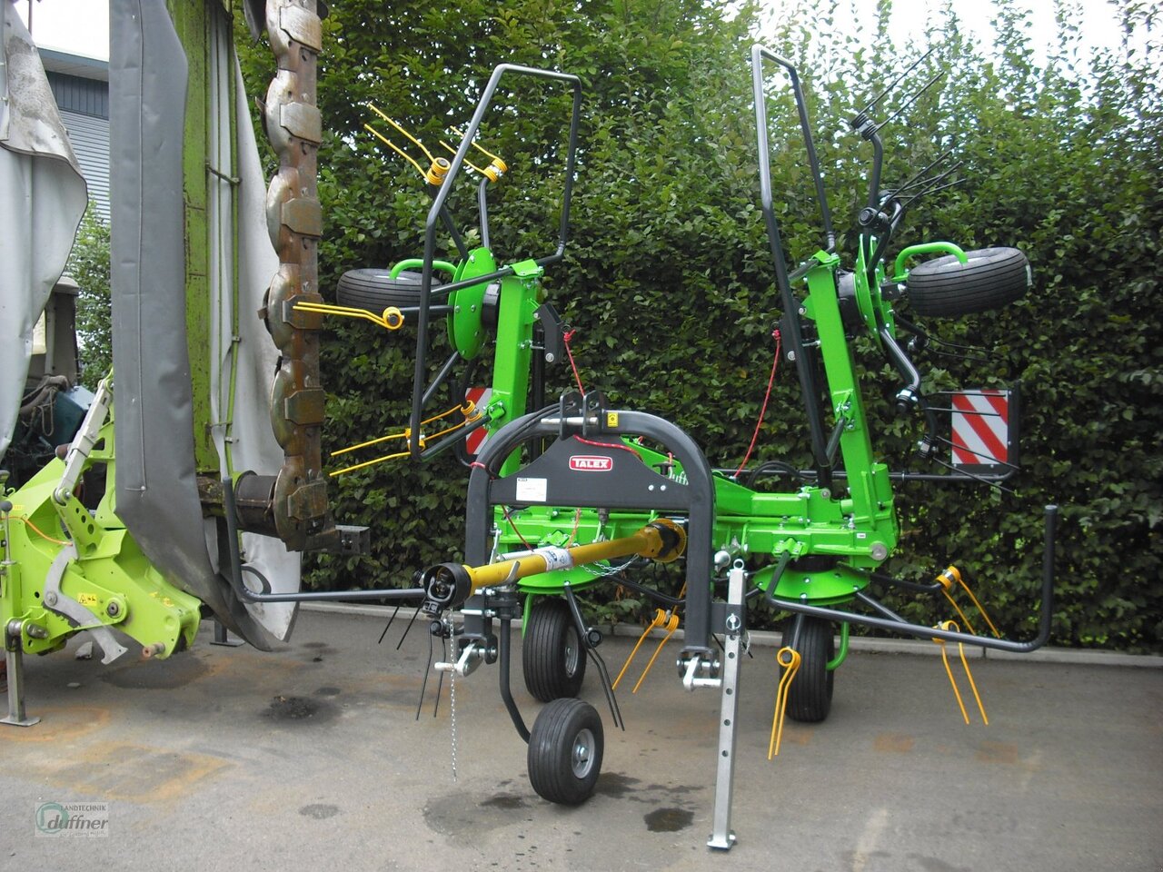 Talex Tornado 550 - Сеноворошилка: фото 2 Talex Tornado 550 - Сеноворошилка: фото 2