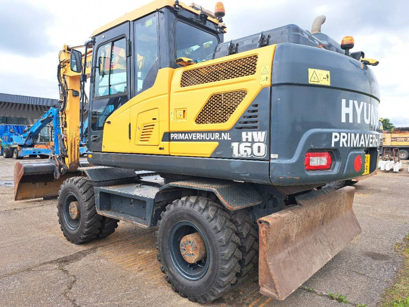 Hyundai HW160 - Колёсный экскаватор: фото 3 Hyundai HW160 - Колёсный экскаватор: фото 3