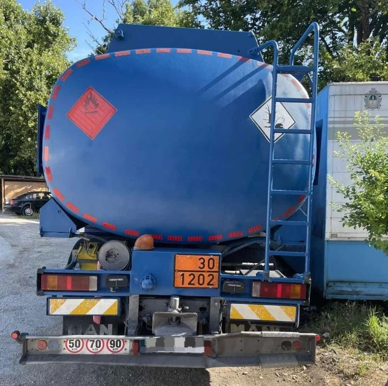 MAN L20 Tanker - Грузовик-цистерна: фото 5 MAN L20 Tanker - Грузовик-цистерна: фото 5