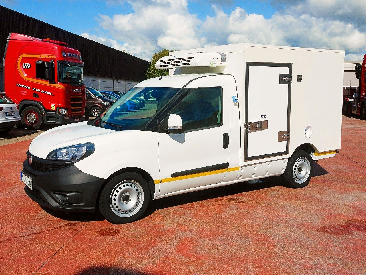Fiat DOBLO 1.6 KUHLKOFFER THERMOKING MT   A/C - Фургон-рефрижератор: фото 4 Fiat DOBLO 1.6 KUHLKOFFER THERMOKING MT   A/C - Фургон-рефрижератор: фото 4