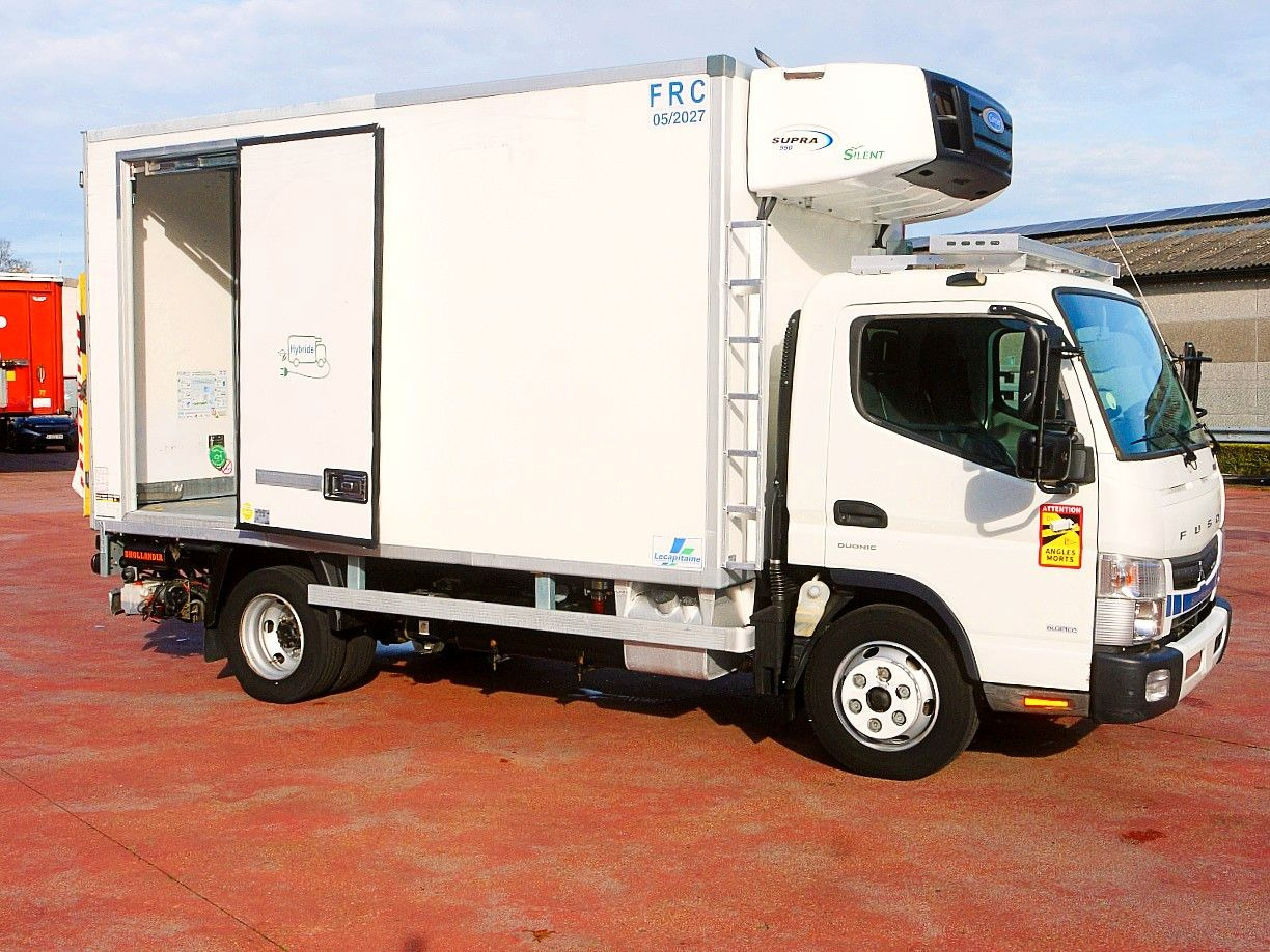 Mitsubishi FUSO HYBRIDE KUHLKOFFER CARRIER SUPRA 550 78tkm - Фургон-рефрижератор: фото 3 Mitsubishi FUSO HYBRIDE KUHLKOFFER CARRIER SUPRA 550 78tkm - Фургон-рефрижератор: фото 3