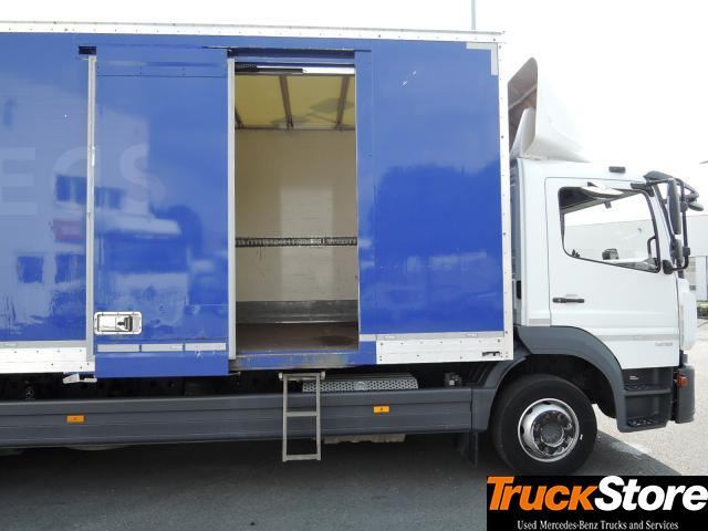 Mercedes-Benz Atego 1218 L - Грузовик с закрытым кузовом: фото 2 Mercedes-Benz Atego 1218 L - Грузовик с закрытым кузовом: фото 2