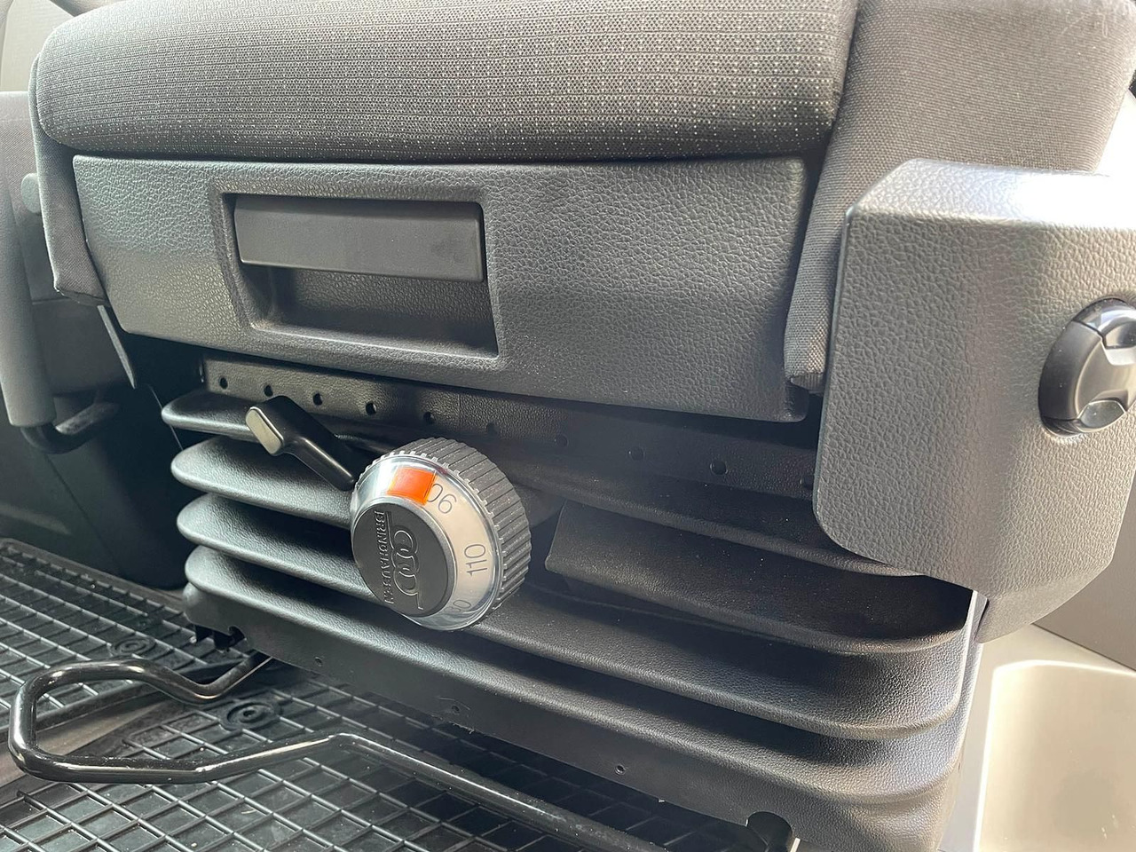 Цельнометаллический фургон, Грузопассажирский фургон MAN TGE 3.180 L4H3 MIXTO 4x4 Autom LED ACC AHK: фото 26