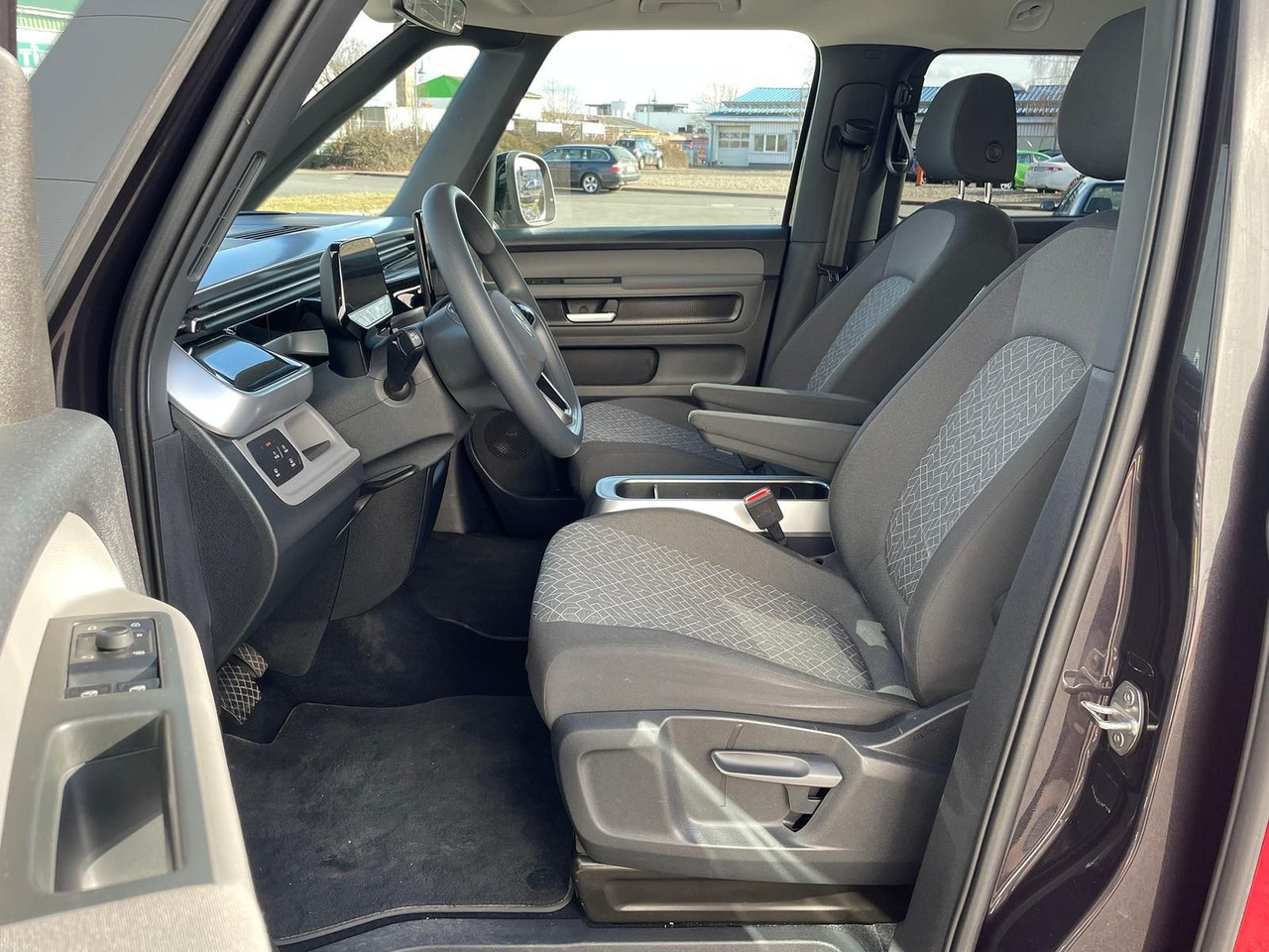 Пассажирский фургон, Электрический фургон Volkswagen ID.Buzz KW Fahrwerk LM Felgen KLIMA PDC ACC DAB: фото 14 Пассажирский фургон, Электрический фургон Volkswagen ID.Buzz KW Fahrwerk LM Felgen KLIMA PDC ACC DAB: фото 14