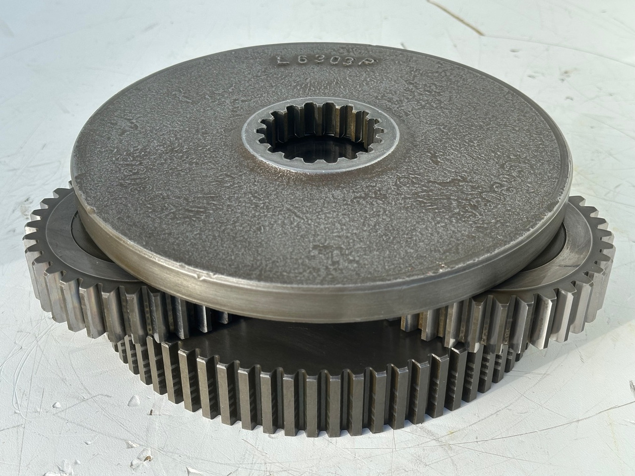 LIEBHERR Original Planetenträger ID-Nr.944171103 mit Planetenräder ID-Nr.944110603-ID-Nr.90201469 mit Lamellenträger ID-Nr.944112103. A900C,A944B,E942,LOS942,LOS944,P942,P944,R942,R944,R944B. #HRV# - Поворотный редуктор для Экскаваторов: фото 5 LIEBHERR Original Planetenträger ID-Nr.944171103 mit Planetenräder ID-Nr.944110603-ID-Nr.90201469 mit Lamellenträger ID-Nr.944112103. A900C,A944B,E942,LOS942,LOS944,P942,P944,R942,R944,R944B. #HRV# - Поворотный редуктор для Экскаваторов: фото 5