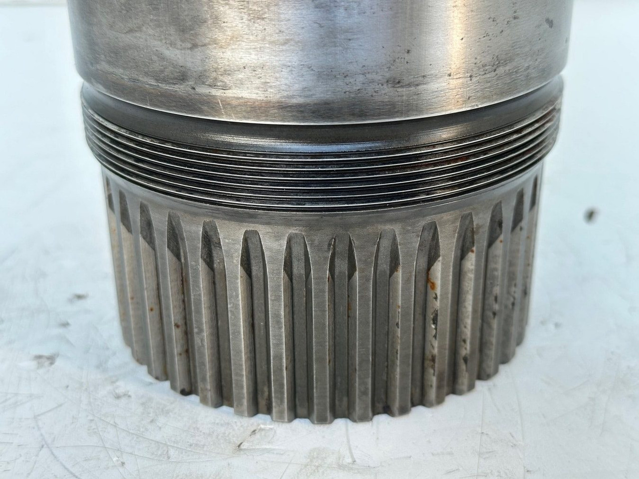 Поворотный редуктор для Гусеничных экскаваторов Liebherr Abtriebswelle ID-Nr.90208977.  SAT325A296.  R934-1550, R938-1650,  R945-1866.   #90208977.12#: фото 16 Поворотный редуктор для Гусеничных экскаваторов Liebherr Abtriebswelle ID-Nr.90208977.  SAT325A296.  R934-1550, R938-1650,  R945-1866.   #90208977.12#: фото 16