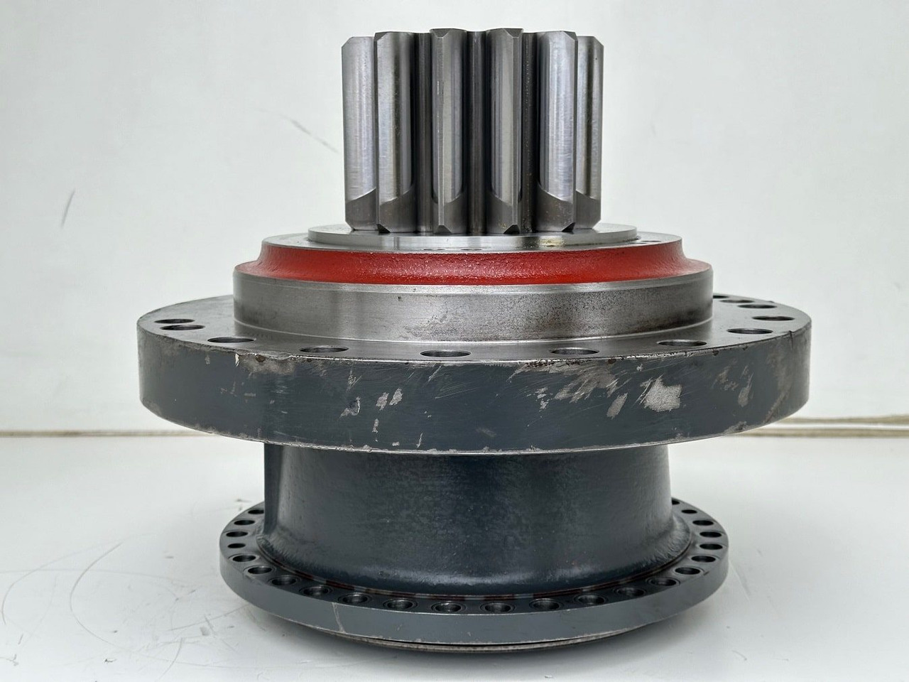 Liebherr Abtriebswellengehäuse ID-Nr.90018934 mit Abtriebswelle ID-Nr.90204999. SAT275/260 - SAT275/261 - SAT275/266 - SAT275/289. #0785#03478# - Трансмиссия для Строительной техники: фото 4 Liebherr Abtriebswellengehäuse ID-Nr.90018934 mit Abtriebswelle ID-Nr.90204999. SAT275/260 - SAT275/261 - SAT275/266 - SAT275/289. #0785#03478# - Трансмиссия для Строительной техники: фото 4