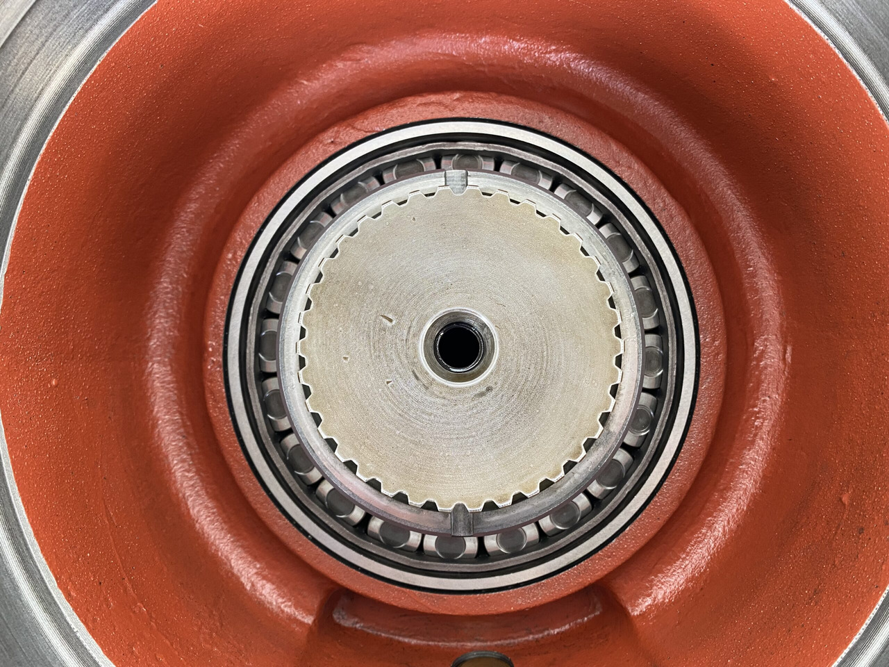 Поворотный редуктор для Строительной техники Liebherr Abtriebswellengehäuse ID-Nr.9441707 mit Abtriebswelle ID-Nr.9441713.  SAT300/213 - SAT300/225 - SAT375/219.  A900 C-LI, A944 B-LI, E942,LOS942,LOS944,P942,P944,R942,R944, R944B.  #AB.1555#: фото 12