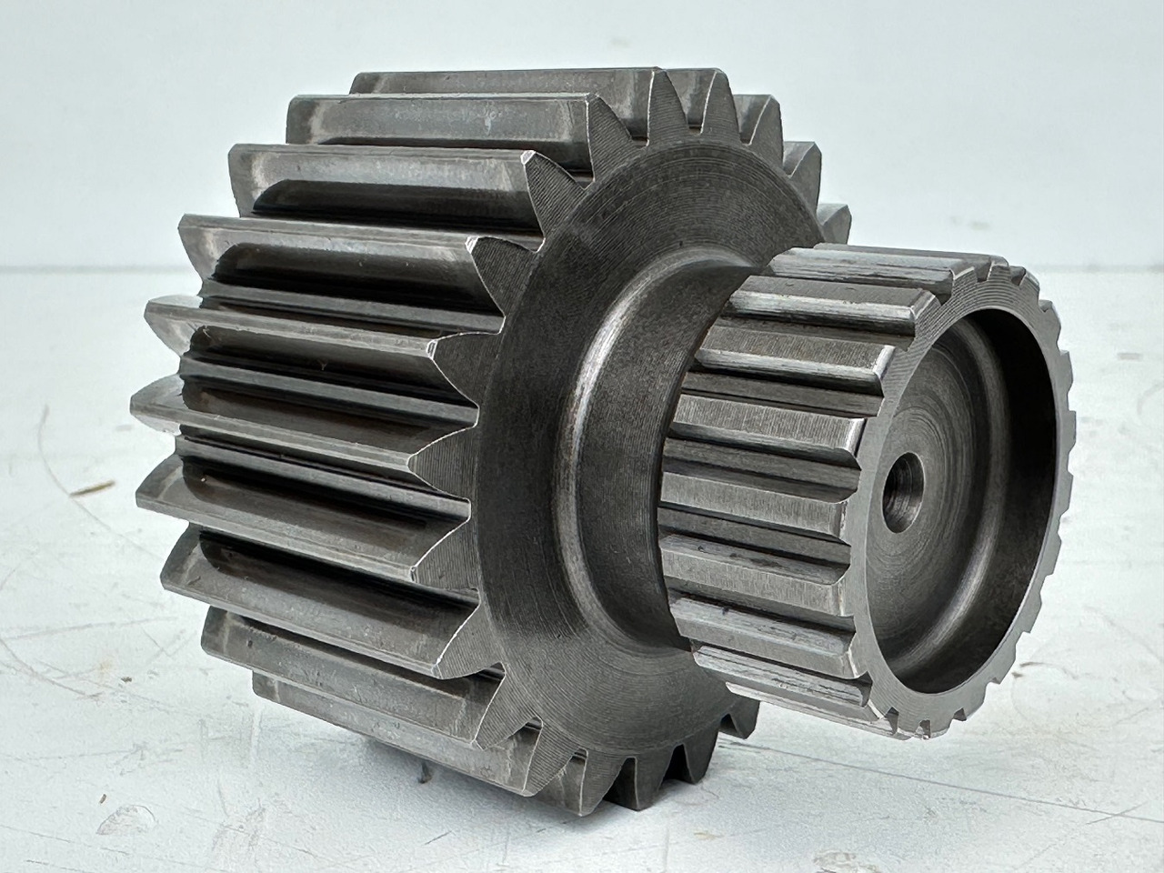 Liebherr - Bonfiglioli Sonnenrad mit ID-Nr.10113146. LI-1010, LTM 1045-3-1-, LTM 1055-1, LTM 1055-3-1-, LTM 1055-3-2-, LTM1070-4-1-, LTM1070-4-2-. #10113146.6088598# - Трансмиссия для Строительной техники: фото 3 Liebherr - Bonfiglioli Sonnenrad mit ID-Nr.10113146. LI-1010, LTM 1045-3-1-, LTM 1055-1, LTM 1055-3-1-, LTM 1055-3-2-, LTM1070-4-1-, LTM1070-4-2-. #10113146.6088598# - Трансмиссия для Строительной техники: фото 3