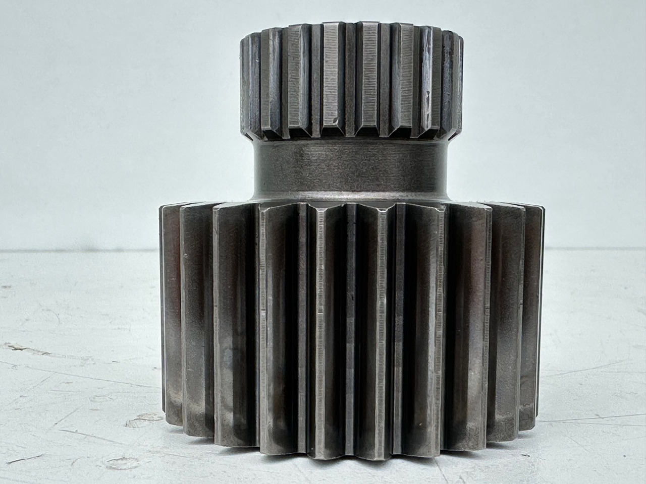 Liebherr - Bonfiglioli Sonnenrad mit ID-Nr.10113146. LI-1010, LTM 1045-3-1-, LTM 1055-1, LTM 1055-3-1-, LTM 1055-3-2-, LTM1070-4-1-, LTM1070-4-2-. #10113146.6088598# - Трансмиссия для Строительной техники: фото 2 Liebherr - Bonfiglioli Sonnenrad mit ID-Nr.10113146. LI-1010, LTM 1045-3-1-, LTM 1055-1, LTM 1055-3-1-, LTM 1055-3-2-, LTM1070-4-1-, LTM1070-4-2-. #10113146.6088598# - Трансмиссия для Строительной техники: фото 2