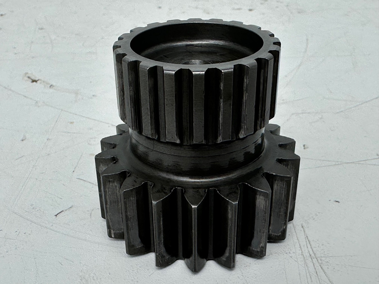 Liebherr - Bonfiglioli Sonnenrad mit ID-Nr.10167165. LTM 1045-3-1-, LTM 1055-1, LTM 1055-3-1-, LTM 1055-3-2-, LTM1070-4-1-, LTM1070-4-2-. #10167165.6088598# - Трансмиссия для Строительной техники: фото 1 Liebherr - Bonfiglioli Sonnenrad mit ID-Nr.10167165. LTM 1045-3-1-, LTM 1055-1, LTM 1055-3-1-, LTM 1055-3-2-, LTM1070-4-1-, LTM1070-4-2-. #10167165.6088598# - Трансмиссия для Строительной техники: фото 1