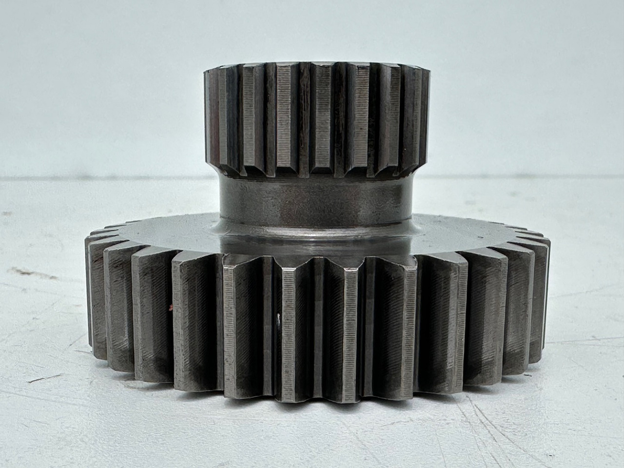 Liebherr - Bonfiglioli Sonnenrad mit ID-Nr.10355344. LTM 1045-3-1-, LTM 1055-1, LTM 1055-3-1-, LTM 1055-3-2-, LTM1070-4-1-, LTM1070-4-2-. #10355344.6088598# - Трансмиссия для Строительной техники: фото 2 Liebherr - Bonfiglioli Sonnenrad mit ID-Nr.10355344. LTM 1045-3-1-, LTM 1055-1, LTM 1055-3-1-, LTM 1055-3-2-, LTM1070-4-1-, LTM1070-4-2-. #10355344.6088598# - Трансмиссия для Строительной техники: фото 2