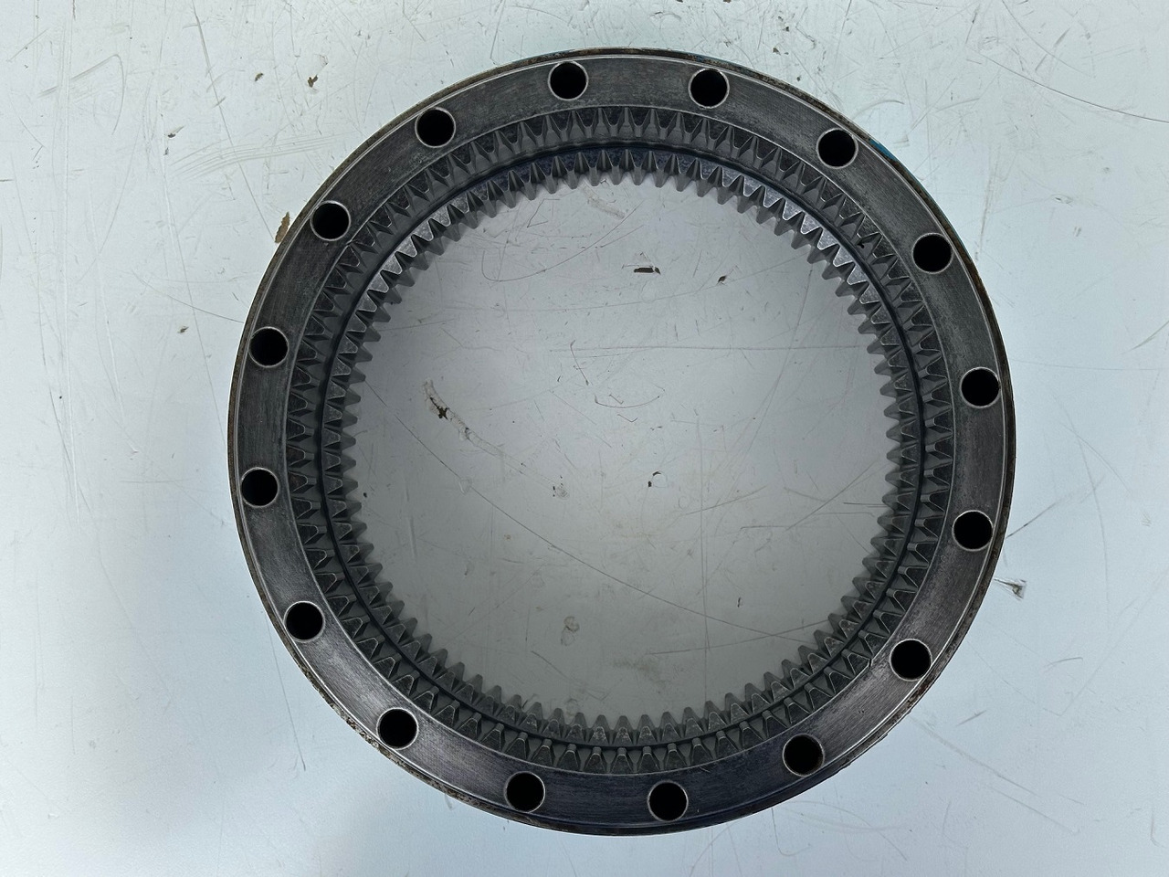 Liebherr - Bonfiglioli Zahnkranz mit ID-Nr.10342796. LTC-1055, LTC-1055-3-1, LTM 1045-3-1-, LTM 1050-3-1, LTM 1055-1, LTM 1055-3-1-, LTM 1055-3-2-, LTM1070-4-1-, LTM1070-4-2-. #10342796.6088598# - Поворотный редуктор для Мобильных кранов: фото 5 Liebherr - Bonfiglioli Zahnkranz mit ID-Nr.10342796. LTC-1055, LTC-1055-3-1, LTM 1045-3-1-, LTM 1050-3-1, LTM 1055-1, LTM 1055-3-1-, LTM 1055-3-2-, LTM1070-4-1-, LTM1070-4-2-. #10342796.6088598# - Поворотный редуктор для Мобильных кранов: фото 5